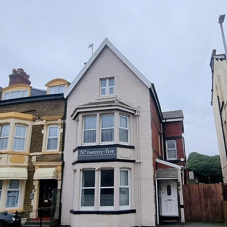 Hotel Number Twenty Five Blackpool Esterno foto